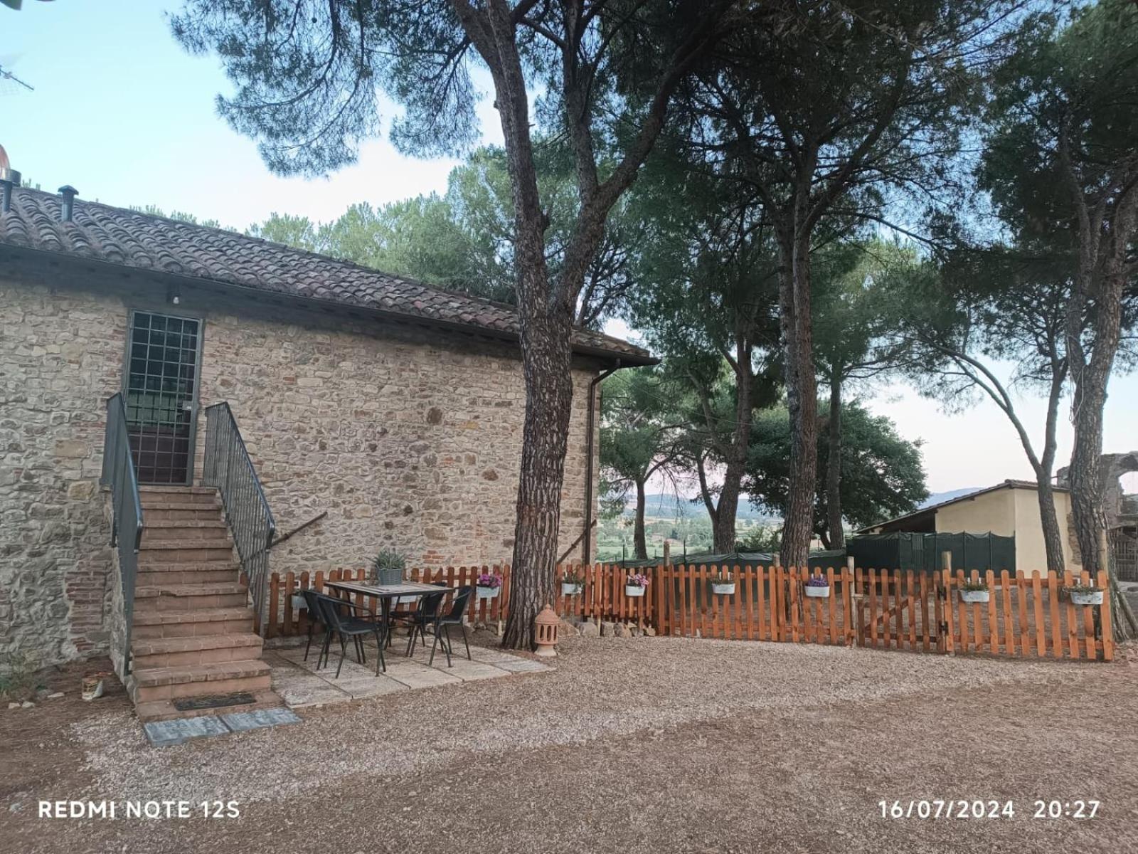 Ferienwohnung La Casa Dei Breton Magione Exterior foto