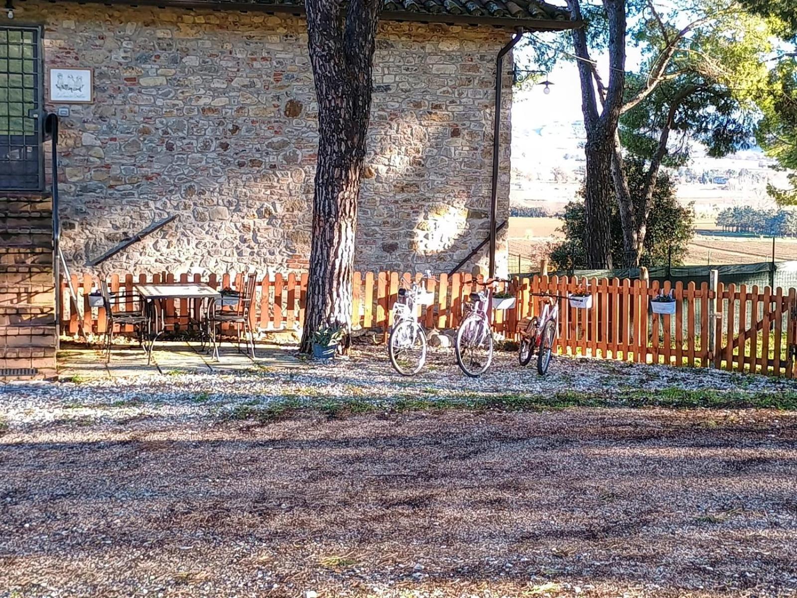 Ferienwohnung La Casa Dei Breton Magione Exterior foto